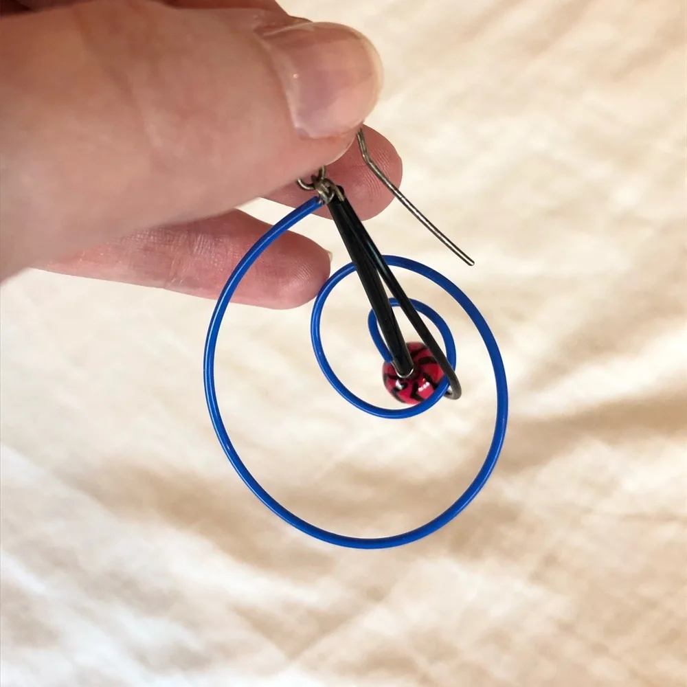 3/$15! Funky 80s Vintage Blue and Pink Spiral Earrings